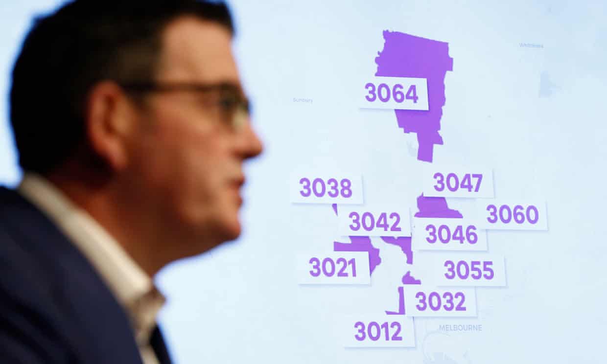 Daniel Andrews beside the Melbourne postcode map at the 30 June 2020 announcement